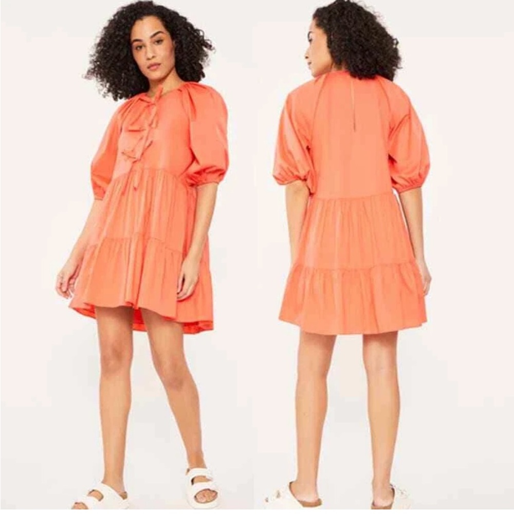 Cinq à Sept Vibrant Coral Garment